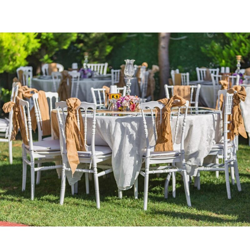 sedia parigina esterno ristorante